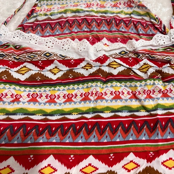 Colorful Patterned Crop Top - Picture 3 of 4